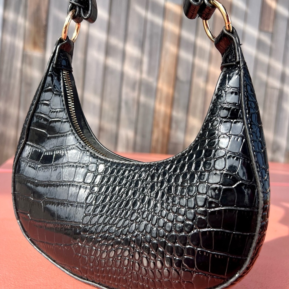 Croc embossed hobo shoulder feux leather purse